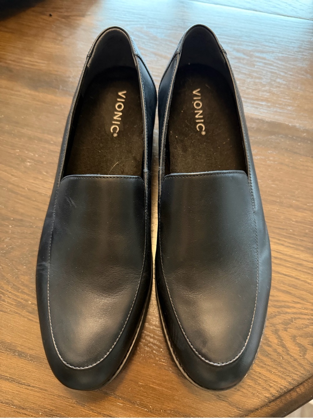 Size 11 Wide Vionic Loafer